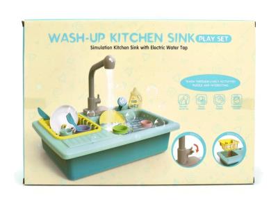 Opakowanie Zlew z naczyniami z lejącą wodą