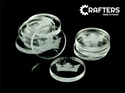 Znaczniki akryl transparentne korona 22x3mm 10szt. Wydawca: Crafters. SmakLiter.pl Opakowanie Znaczniki akryl transparentne korona 22x3mm 10szt