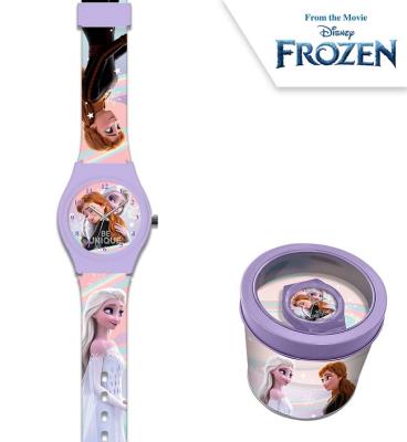 Zegarek analogowy Frozen w metalowym opakowaniu WD22137. Wydawca: Kids Euroswan. SmakLiter.pl Opakowanie Zegarek analogowy Frozen w metalowym opakowaniu WD22137