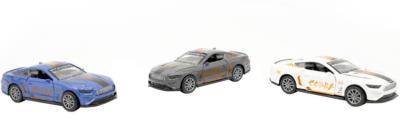 Opakowanie Autko metalowe 1:32 Pull Back + otwierane drzwi