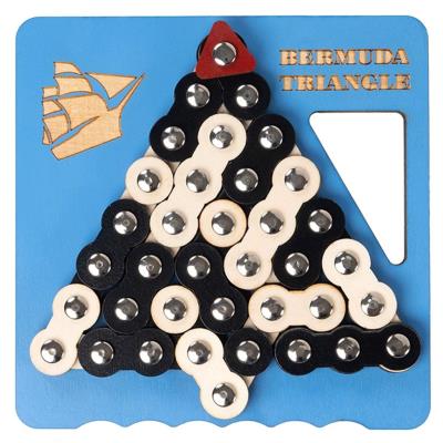 Opakowanie Bermuda Triangle Recent Toys poziom 3,5/5