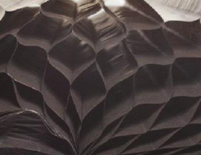 Opakowanie Bibuła przestrzenna czarna 23x33cm