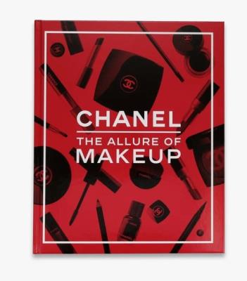 Chanel. The Allure of Makeup. Autor: Fraser Natasha A, Andreotti Olivier. SmakLiter.pl Okładka książki Chanel. The Allure of Makeup