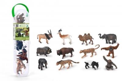 Collecta Box z mini dzikimi zwierzętami. Wydawca: Collecta. SmakLiter.pl Opakowanie Collecta Box z mini dzikimi zwierzętami