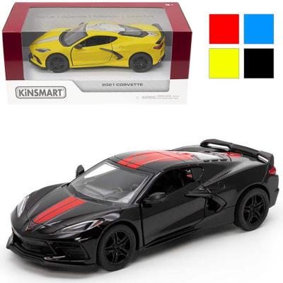 Corvette z nadrukiem 1:36. Wydawca: Kinsmart. SmakLiter.pl Opakowanie Corvette z nadrukiem 1:36