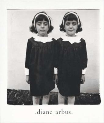 Opakowanie Diane Arbus Monograph