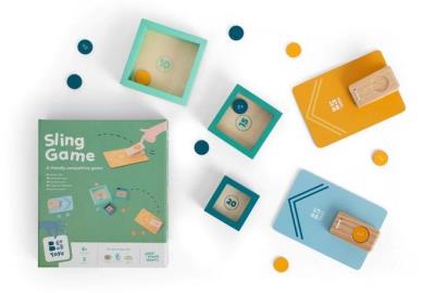 Drewniana gra zręcznościowa Wyrzutnia żetonów. Wydawca: BS Toys. SmakLiter.pl Opakowanie Drewniana gra zręcznościowa Wyrzutnia żetonów