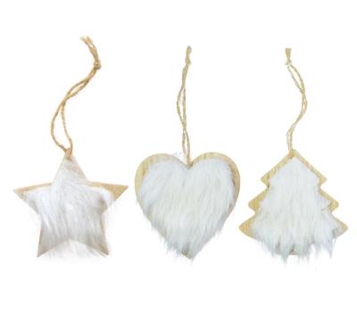 Opakowanie Drewniana zawieszka z futerkiem