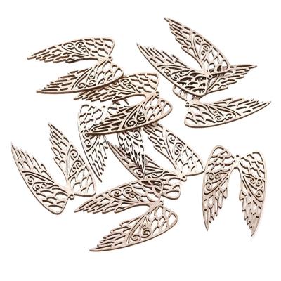 Drewniane skrzydła 6cm 9szt. Wydawca: Dalprint. SmakLiter.pl Opakowanie Drewniane skrzydła 6cm 9szt