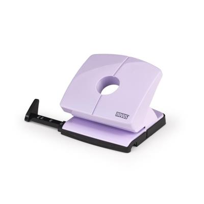 Dziurkacz B220 ColorID 2 liliowy. Wydawca: NOVUS. SmakLiter.pl Opakowanie Dziurkacz B220 ColorID 2 liliowy