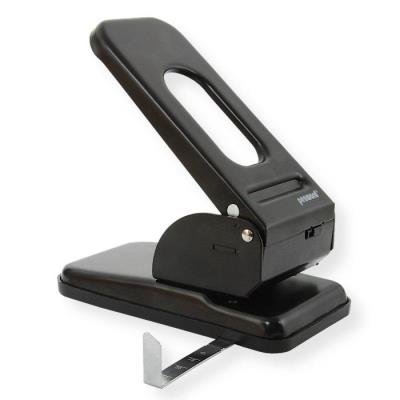Dziurkacz metalowy PN-08 do 65 kartek. Wydawca: PENWORD. SmakLiter.pl Opakowanie Dziurkacz metalowy PN-08 do 65 kartek
