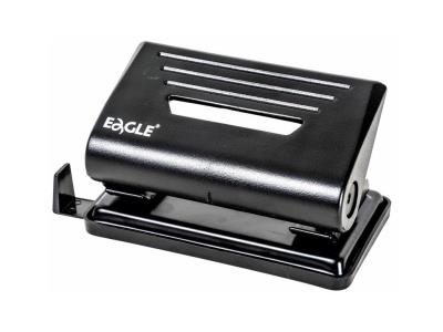 Dziurkacz na 12 kartek czarny. Wydawca: Eagle. SmakLiter.pl Opakowanie Dziurkacz na 12 kartek czarny