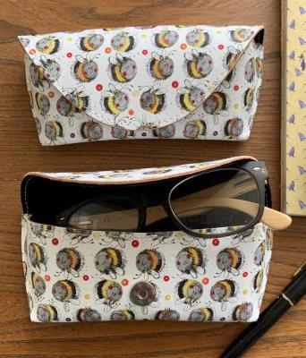 Opakowanie Etui na okulary GL02 Pszczółki