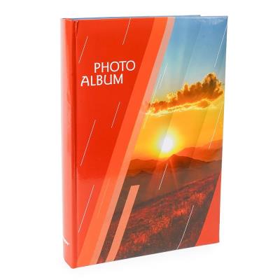 Fotoalbum kieszeniowy szyty Ray 2. Wydawca: Fandy. SmakLiter.pl Opakowanie Fotoalbum kieszeniowy szyty Ray 2