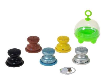 Głośnik metalowy 4,5x4,5cm z kablem USB. Wydawca: ADAR. SmakLiter.pl Opakowanie Głośnik metalowy 4,5x4,5cm z kablem USB