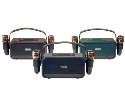 Głośnik z mikrofonami. Wydawca: ADAR. SmakLiter.pl Opakowanie Głośnik z mikrofonami