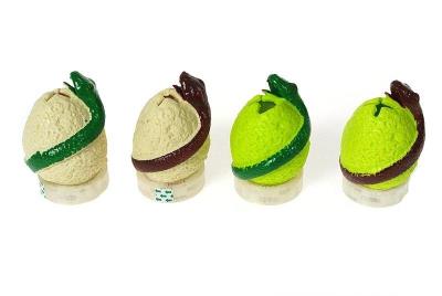 Gniotek Jajo węża MIX. Wydawca: ADAR. SmakLiter.pl Opakowanie Gniotek Jajo węża MIX