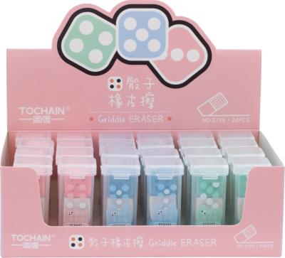 Gumka do ołówka Kostki do gry 3szt (24szt). Wydawca: GDD. SmakLiter.pl Opakowanie Gumka do ołówka Kostki do gry 3szt (24szt)