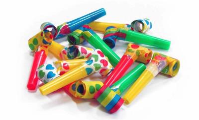 Gwizdki 3szt MIX. Wydawca: ARPEX. SmakLiter.pl Opakowanie Gwizdki 3szt MIX