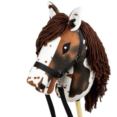 Opakowanie Hobby Horse Skippi. Koń na kiju gniado-srokaty