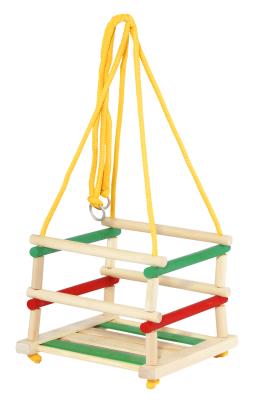 Huśtawka drewniana kolor bączek 5. Wydawca: Bączek. SmakLiter.pl Opakowanie Huśtawka drewniana kolor bączek 5