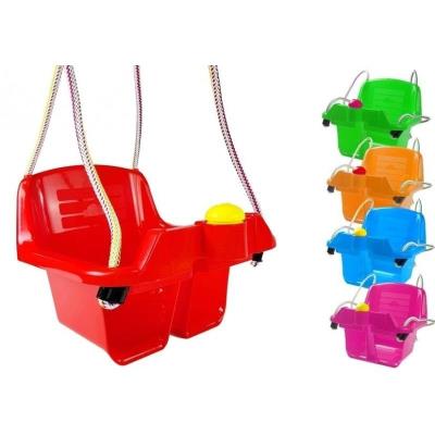 Huśtawka fotelik z piszczkiem MIX. Wydawca: Macyszyn Toys. SmakLiter.pl Opakowanie Huśtawka fotelik z piszczkiem MIX