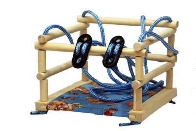 Huśtawka z poduszką MIX. Wydawca: MALIMAS. SmakLiter.pl Opakowanie Huśtawka z poduszką MIX