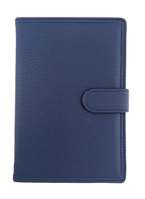 Opakowanie Kalendarz 2023 A5 dzienny z zapięciem ekoskóra chabrowy