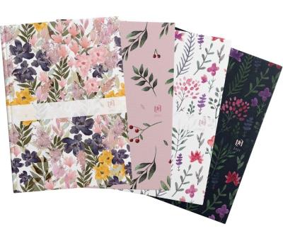 Opakowanie Kalendarz 2023 książkowy 15x21 WTV Romantic mix