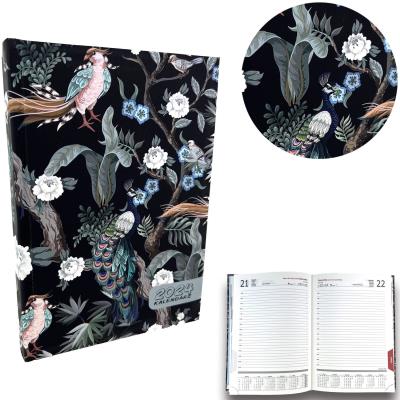 Opakowanie Kalendarz 2024 A5 dzienny sb/nd razem Pawie