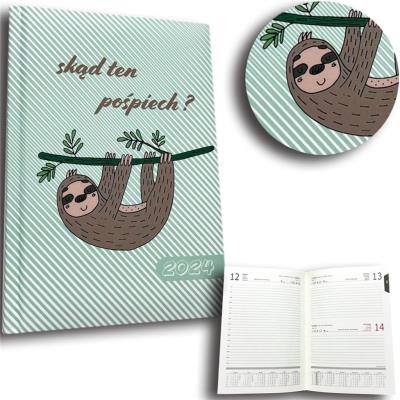 Opakowanie Kalendarz 2024 B6 dzienny sb/nd razem leniwiec CH