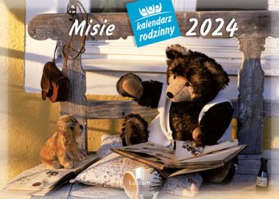 Kalendarz 2024 Rodzinny Misie. Wydawca: Lucrum. SmakLiter.pl Opakowanie Kalendarz 2024 Rodzinny Misie