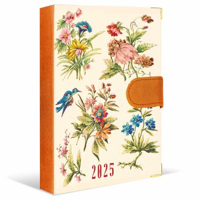 Kalendarz 2025 natura dzienny okładka kwiatki kremowa. Wydawca: Eurograf BIS kalendarze. SmakLiter.pl Opakowanie Kalendarz 2025 natura dzienny okładka kwiatki kremowa