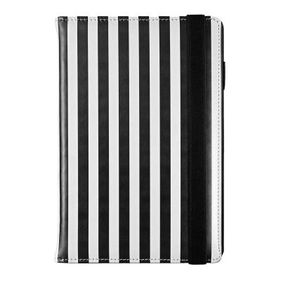 Kalendarz 2025 Print Stripes A5 dzienny w pasy czarno-biały KD-25PR. Wydawca: I-DROPS. SmakLiter.pl Opakowanie Kalendarz 2025 Print Stripes A5 dzienny w pasy czarno-biały KD-25PR