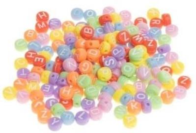 Koraliki akrylowe alfabet 4x7mm 20g. Wydawca: Brewis. SmakLiter.pl Opakowanie Koraliki akrylowe alfabet 4x7mm 20g