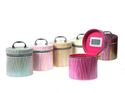 Opakowanie Kuferek M z lusterkiem na zamek 17x17x16cm MIX