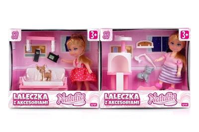 Lalka Natalia w salonie z akcesoriami 11 cm mix. Wydawca: Artyk. SmakLiter.pl Opakowanie Lalka Natalia w salonie z akcesoriami 11 cm mix