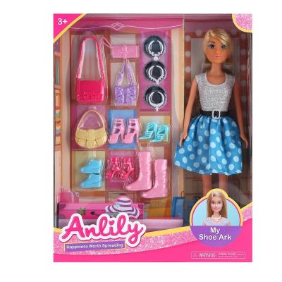 Opakowanie Lalka z modowymi dodatki