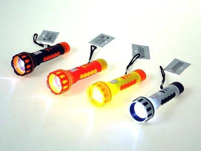 Latarka z zawieszką 10,5cm (48szt). Wydawca: ADAR. SmakLiter.pl Opakowanie Latarka z zawieszką 10,5cm (48szt)