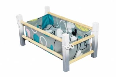 Łóżeczko dla lalek. Wydawca: Bączek. SmakLiter.pl Opakowanie Łóżeczko dla lalek