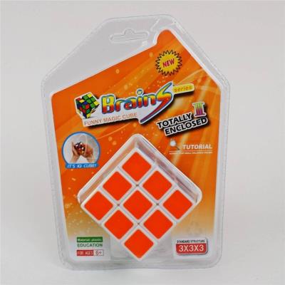 Magiczna kostka. Wydawca: Maksik. SmakLiter.pl Opakowanie Magiczna kostka