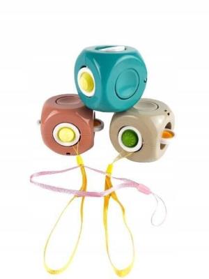 Magiczna kostka. Wydawca: Maksik. SmakLiter.pl Opakowanie Magiczna kostka