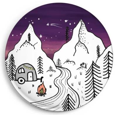 Magnes Kemping nocą. Wydawca: Ligarti. SmakLiter.pl Opakowanie Magnes Kemping nocą