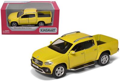Mercedes-benz x-class 1:42. Wydawca: Kinsmart. SmakLiter.pl Opakowanie Mercedes-benz x-class 1:42