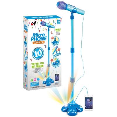 Mikrofon ze światłem i dźwiękiem. Wydawca: Trifox. SmakLiter.pl Opakowanie Mikrofon ze światłem i dźwiękiem