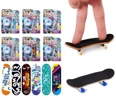 Opakowanie Mini deskorolka MIX