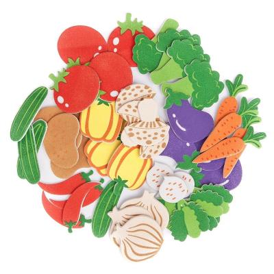 Naklejki z pianki warzywa 44szt. Wydawca: Dalprint. SmakLiter.pl Opakowanie Naklejki z pianki warzywa 44szt