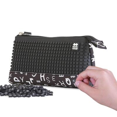 Opakowanie Neoprenowy piórnik na suwak z czarnym panelem