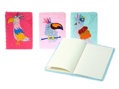 Notes A5/40K z okładką pluszową MIX. Wydawca: ADAR. SmakLiter.pl Opakowanie Notes A5/40K z okładką pluszową MIX