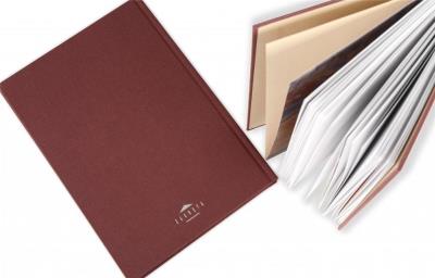 Notes co po Cybisie. Wydawca: Zachęta. SmakLiter.pl Opakowanie Notes co po Cybisie